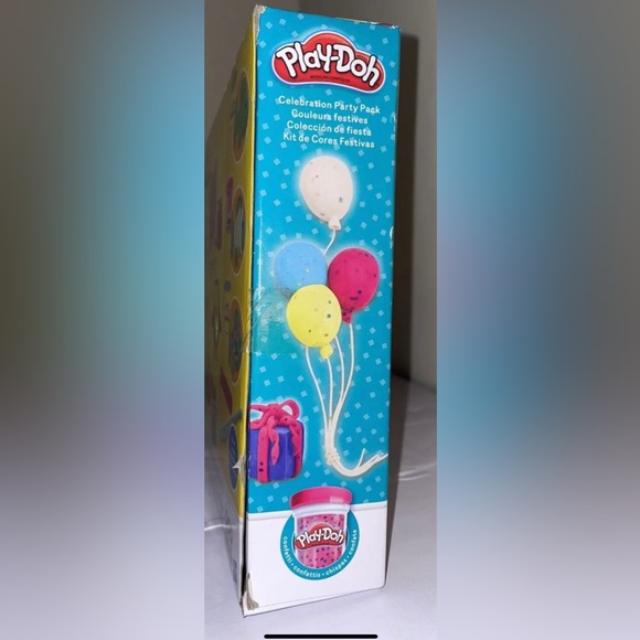 NEW Play-Doh Celebration Party Pack Sealed Includes 12 Pack 3 Types 2 Tools NEW - Picture 6 of 6